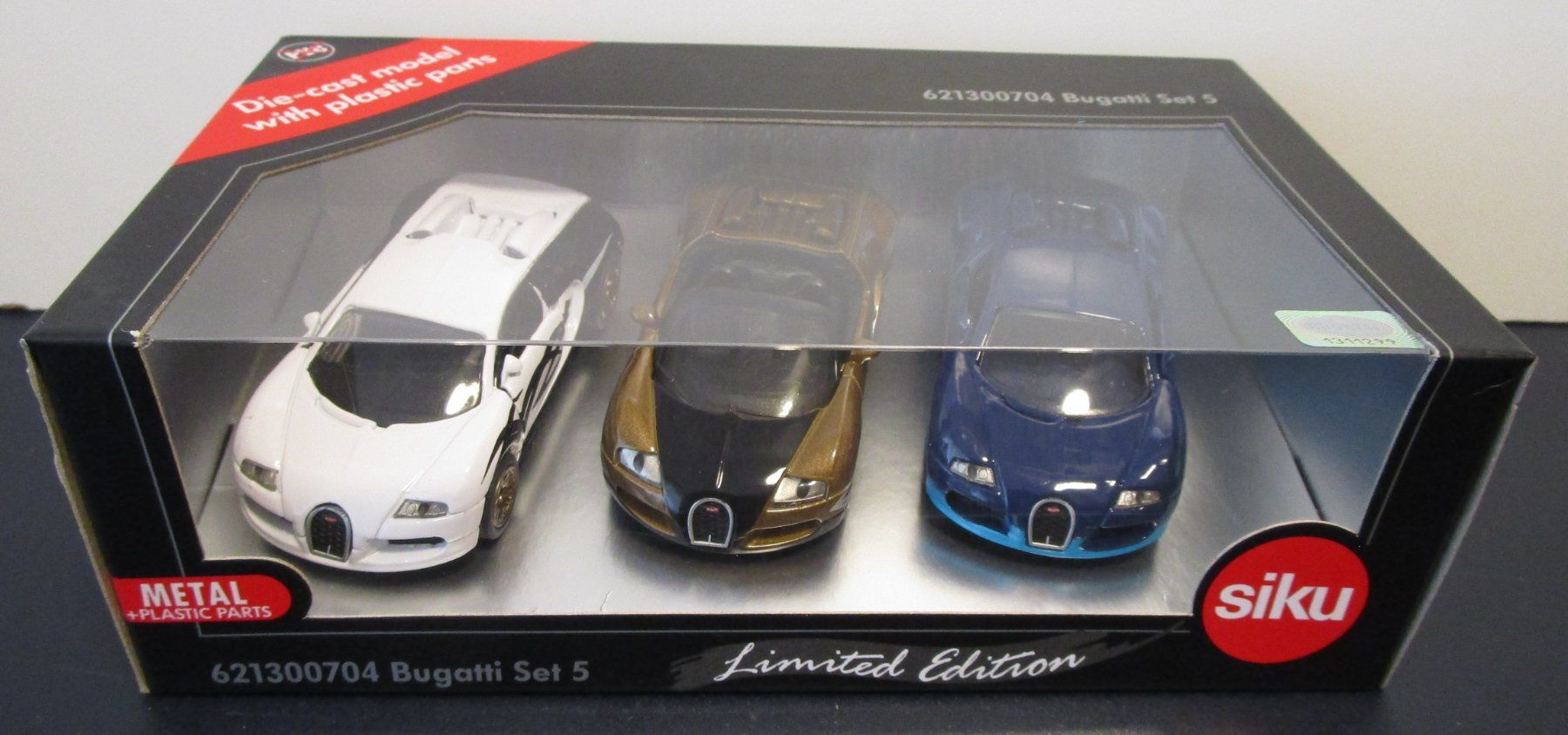Siku Modellini d'auto: SIKU 3 BUGATTI SET 5 LIMITED ÉDITION – Nuovo e nell'imballaggio originale da Chêne-Bourg venduto da breno56