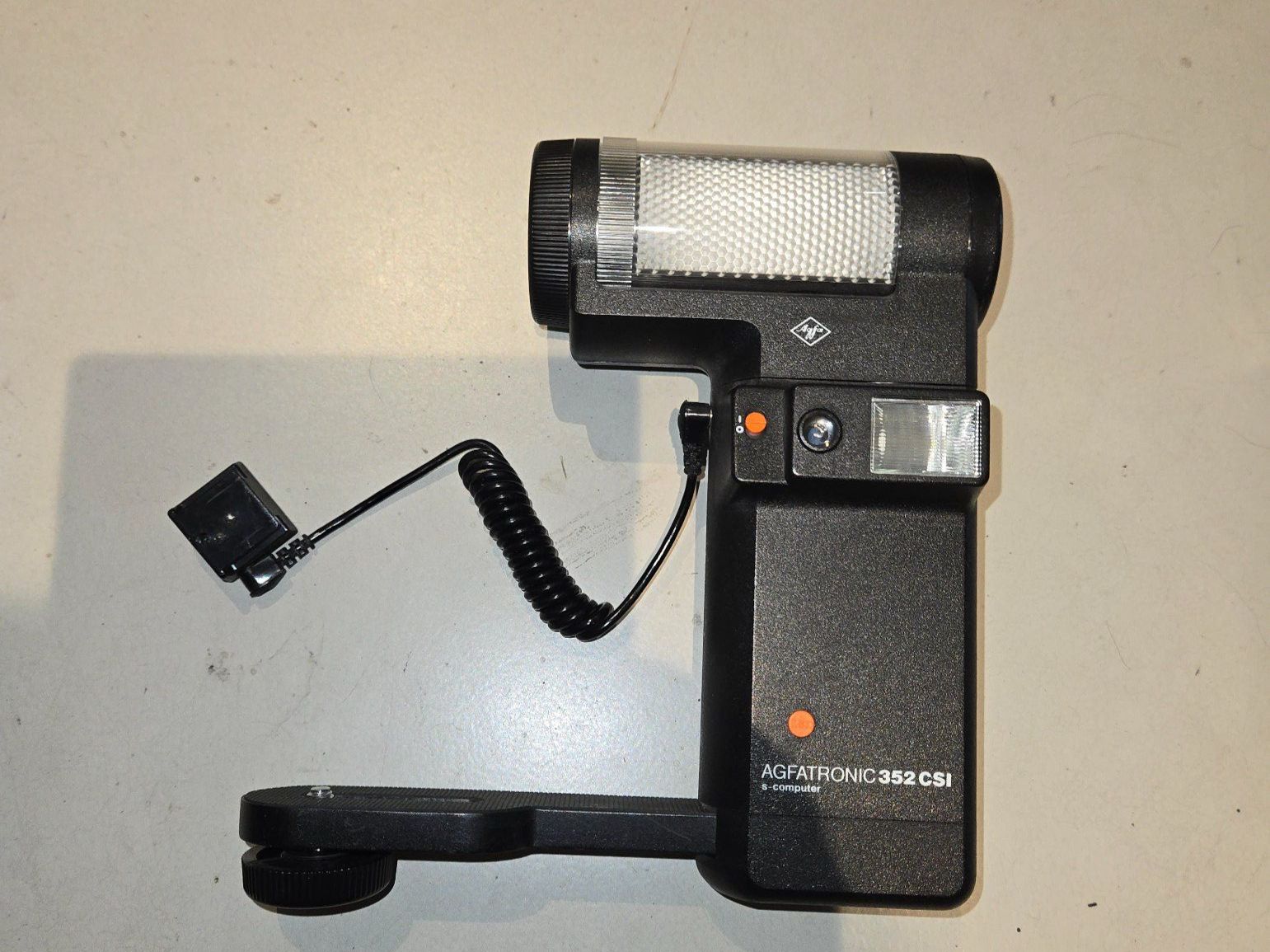 Agfa Flash: Blitzgerät Agfatronic 352 CSI s-computer – Usato da Glattpark (Opfikon) venduto da Clori