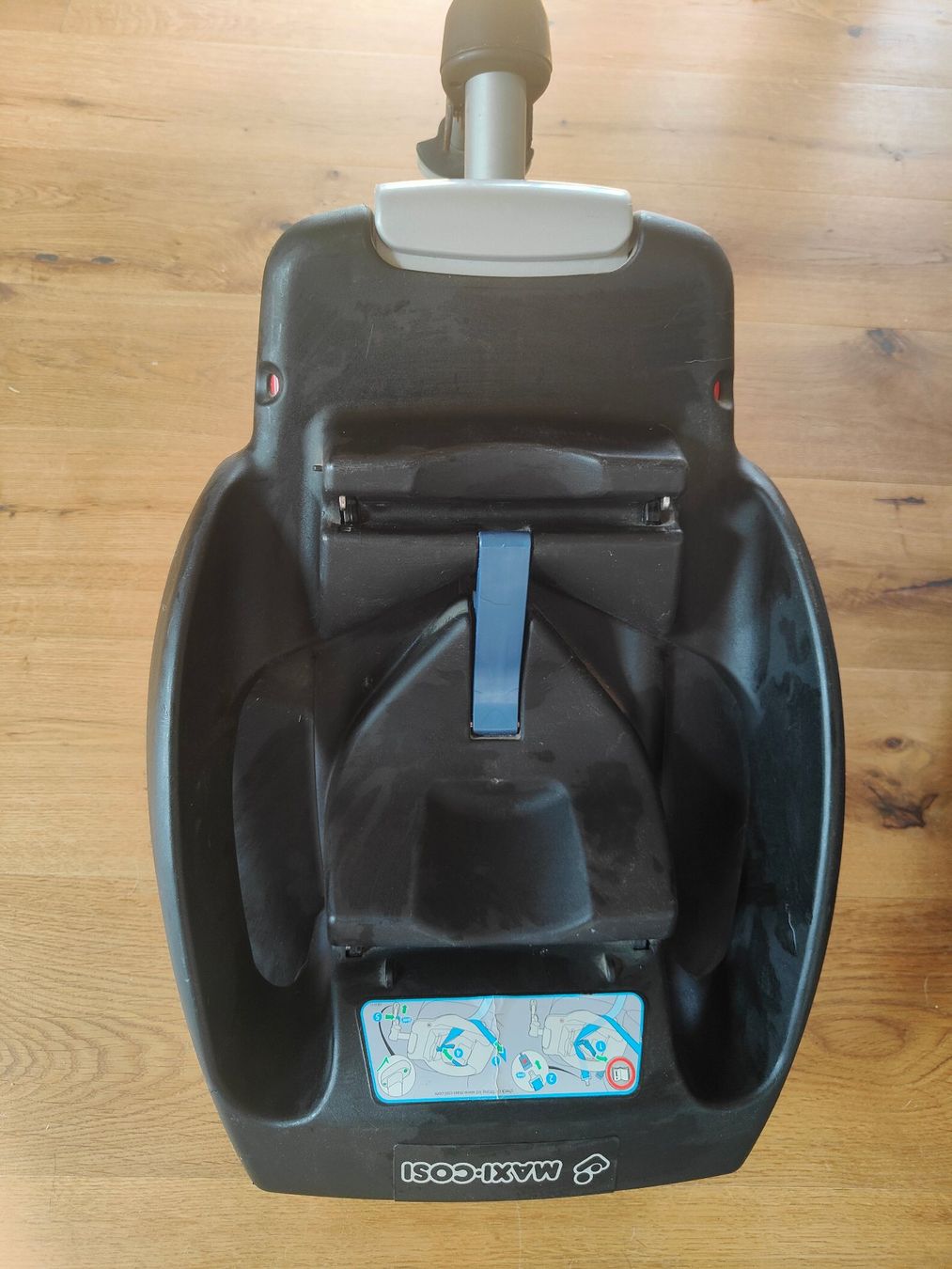 Maxi-Cosi Seggiolini per auto: Kindersitz / Babyschale fürs Auto, inkl. Easyfix, Maxicosi – Usato da Arnegg venduto da mae_bgl5 1