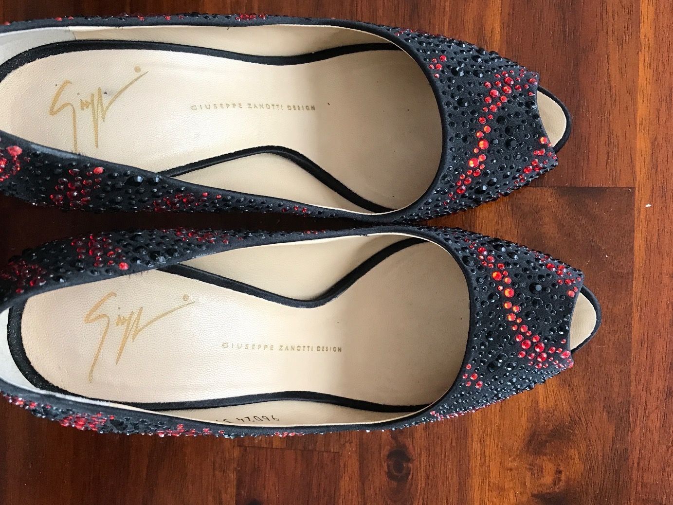 Zanotti Scarpe da donna: Pumps, Gr. 39, GIUSEPPE ZANOTTI – Usato da Männedorf venduto da Brk 4