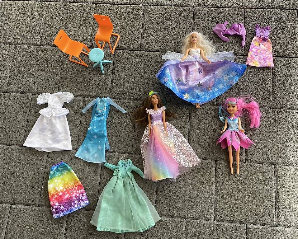 Poupées: Barbies & Barbiekleider – D'occasion à Goldau par mic_m6k9