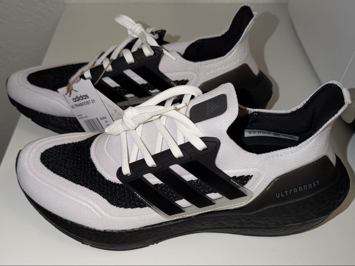Adidas Herrenschuhe: Adidas Ultraboost 21 Oreo – Neu und originalverpackt aus Arnegg von Angel_jose