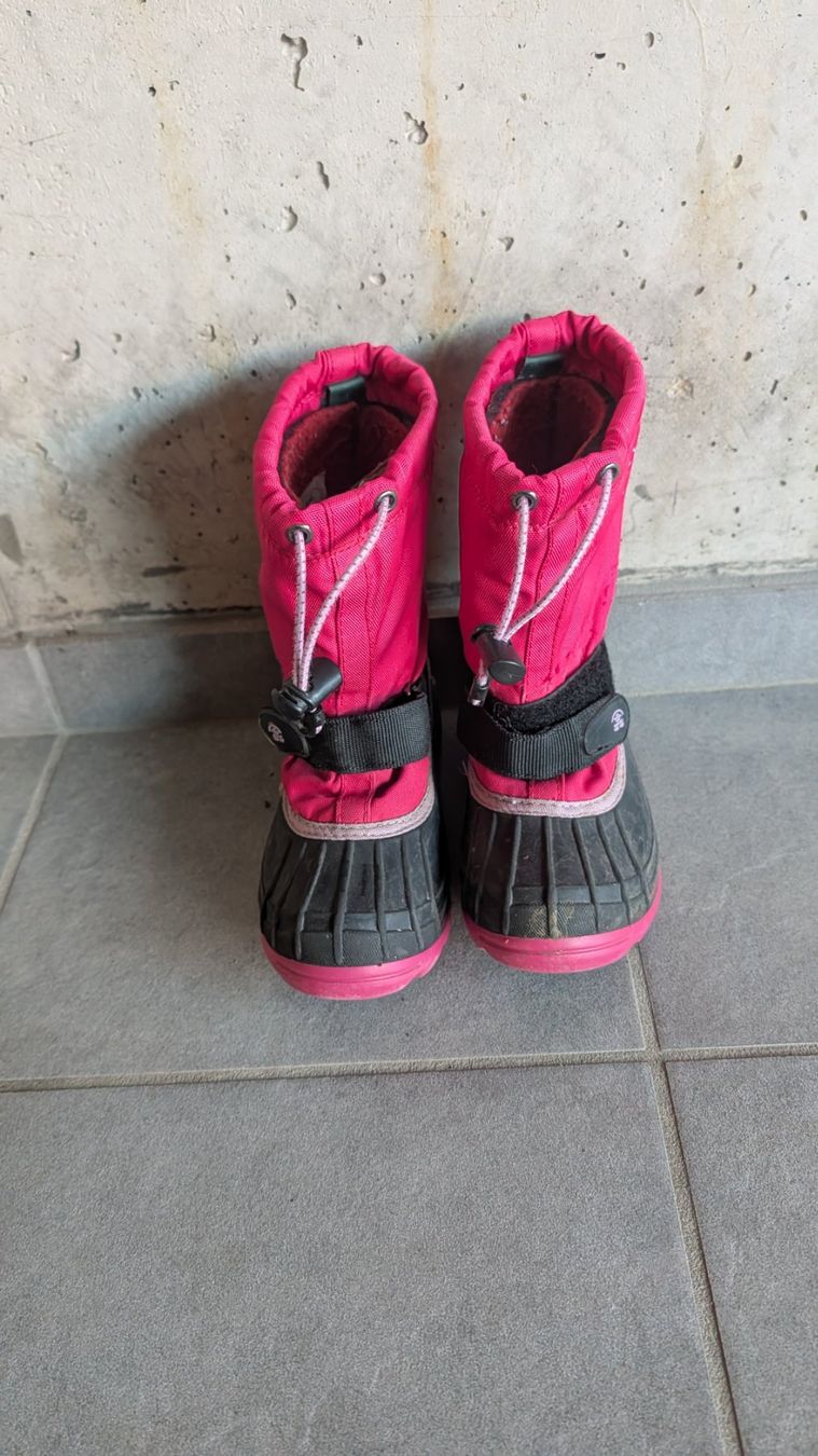 Schuhe für Mädchen: Kamik Winterstiefel GoreTex – Gebraucht aus Kirchdorf AG von Reto2005 2