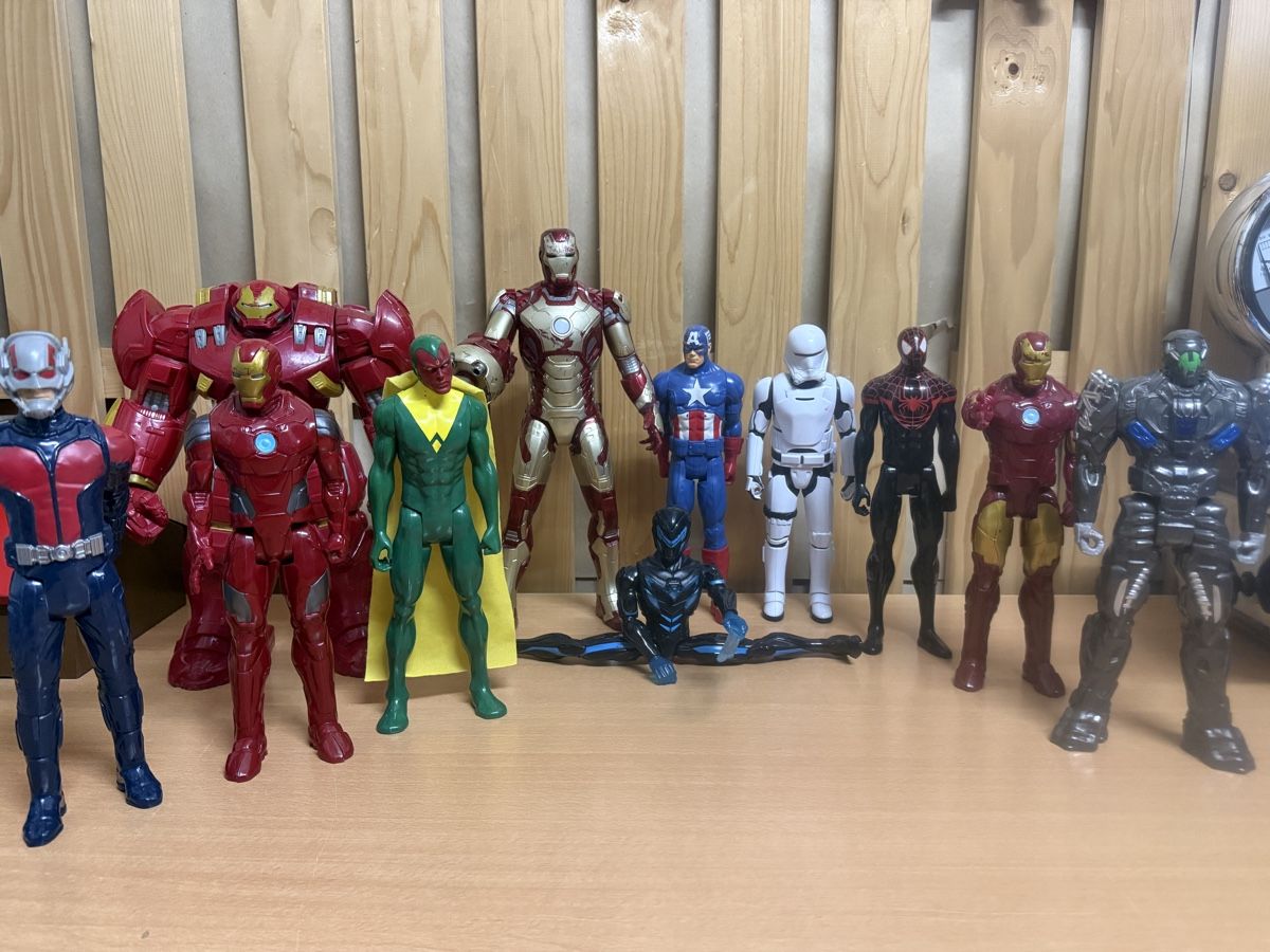 Hasbro Spielzeuge: Achtionfiguren Set Marvel Hasbro Original  10 stk – Gebraucht aus Celerina/Schlarigna von golfrolf2