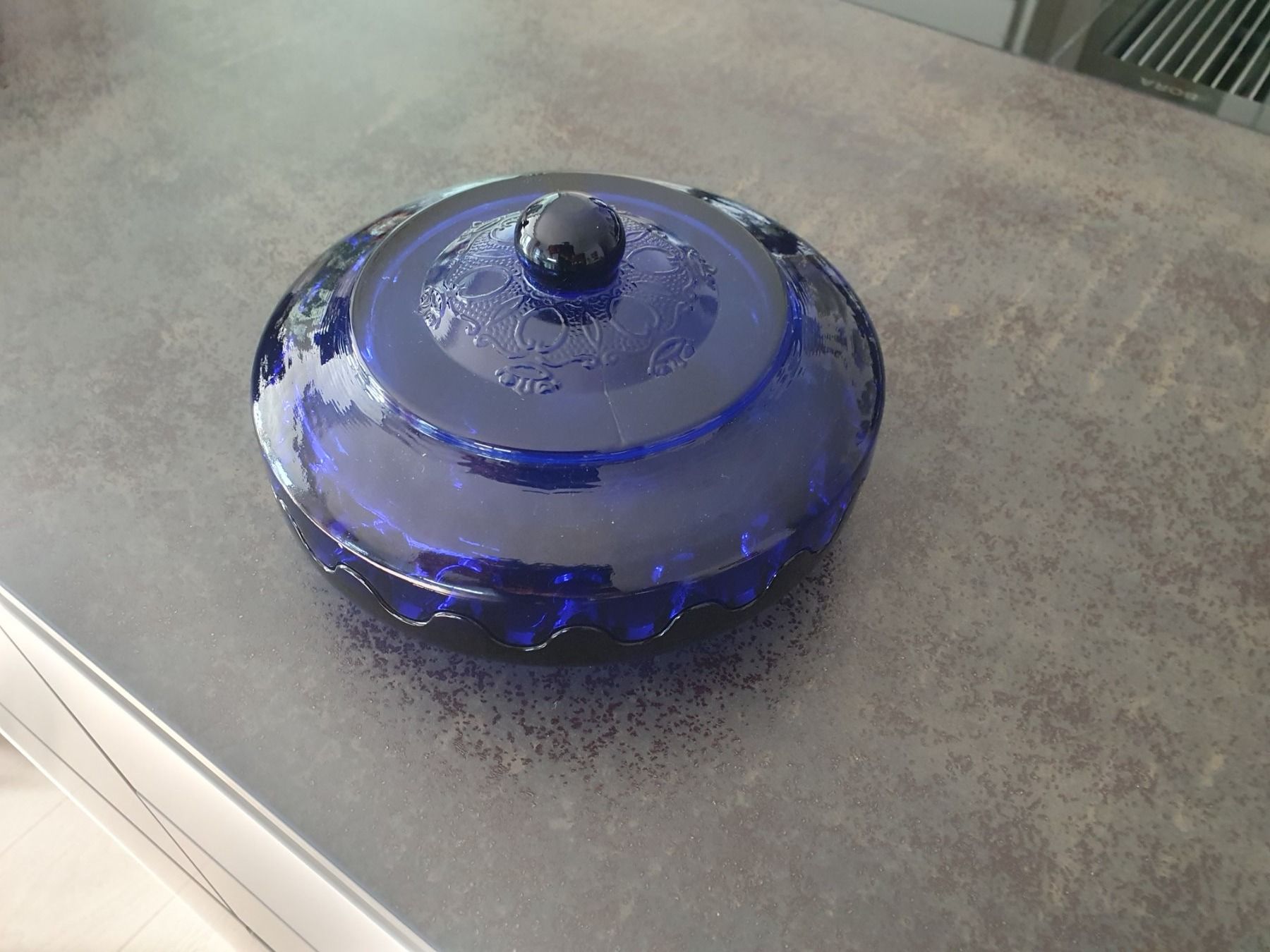 Bicchieri: blaue Glasschale – Usato da Reinach venduto da 3Guggerli