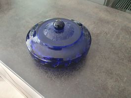 blaue Glasschale