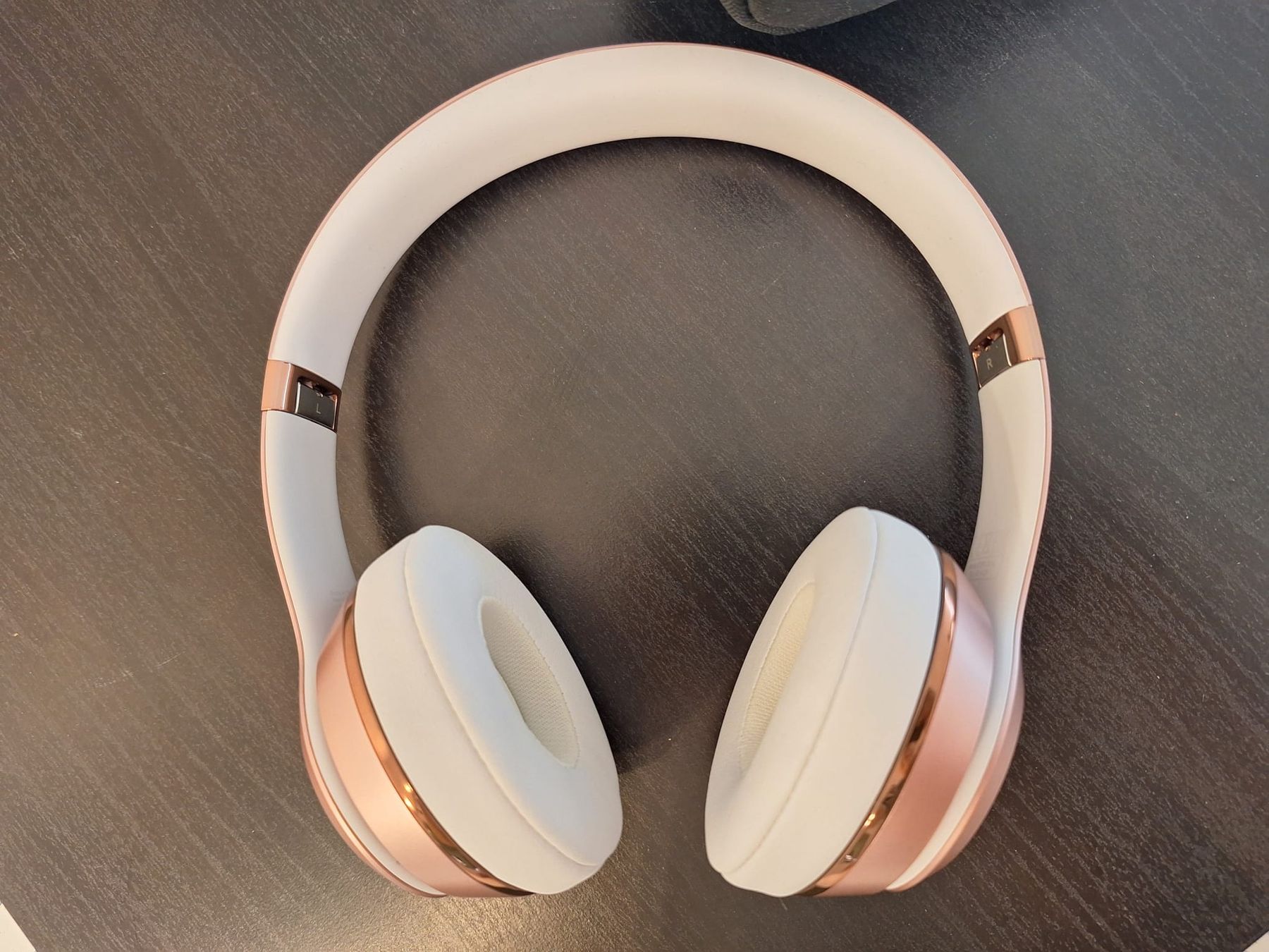 Beats Cuffie: Beats Solo3 Wireless Kopfhörer Rose Gold gebraucht – Usato da Horw venduto da phi_z2qn 1