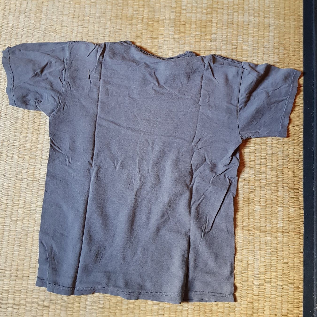 T-shirt: t-shirt nirvana Kurt Cobain vintage – Usato da Monte Carasso venduto da arn_dime 1