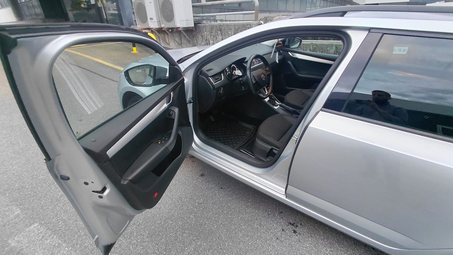Skoda Autos: Scoda oktavia 2.0 tdi – Gebraucht aus Chur von ram_7nzc 9
