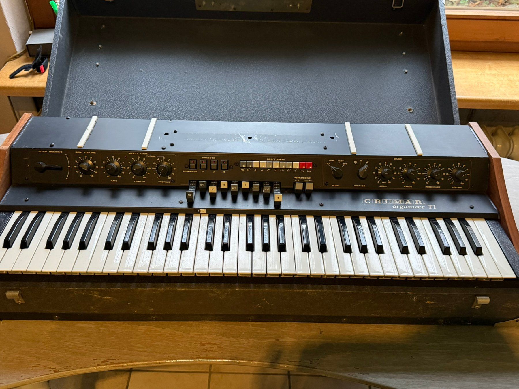 Crumar Musikinstrumente: Crumar Organizer T1 - Orgel – Defekt aus Kaisten von Andy_Leo