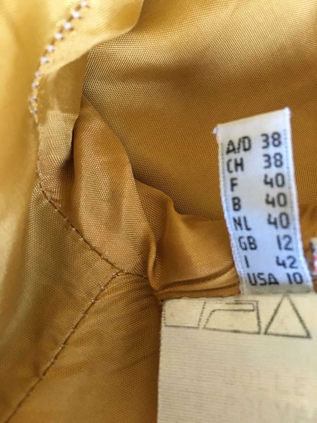 Giacche: Warmer Blazer – Usato da St. Niklausen LU venduto da sterala 3