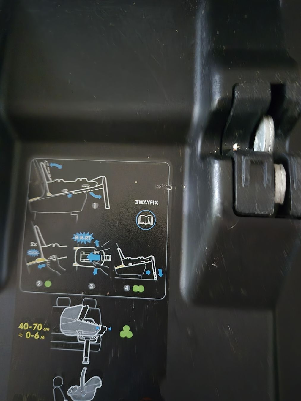 Maxi-Cosi Seggiolini per auto: Maxi-Cosi 3 Way Fix Isofix Basis – Usato da Stäfa venduto da Slesko86 1
