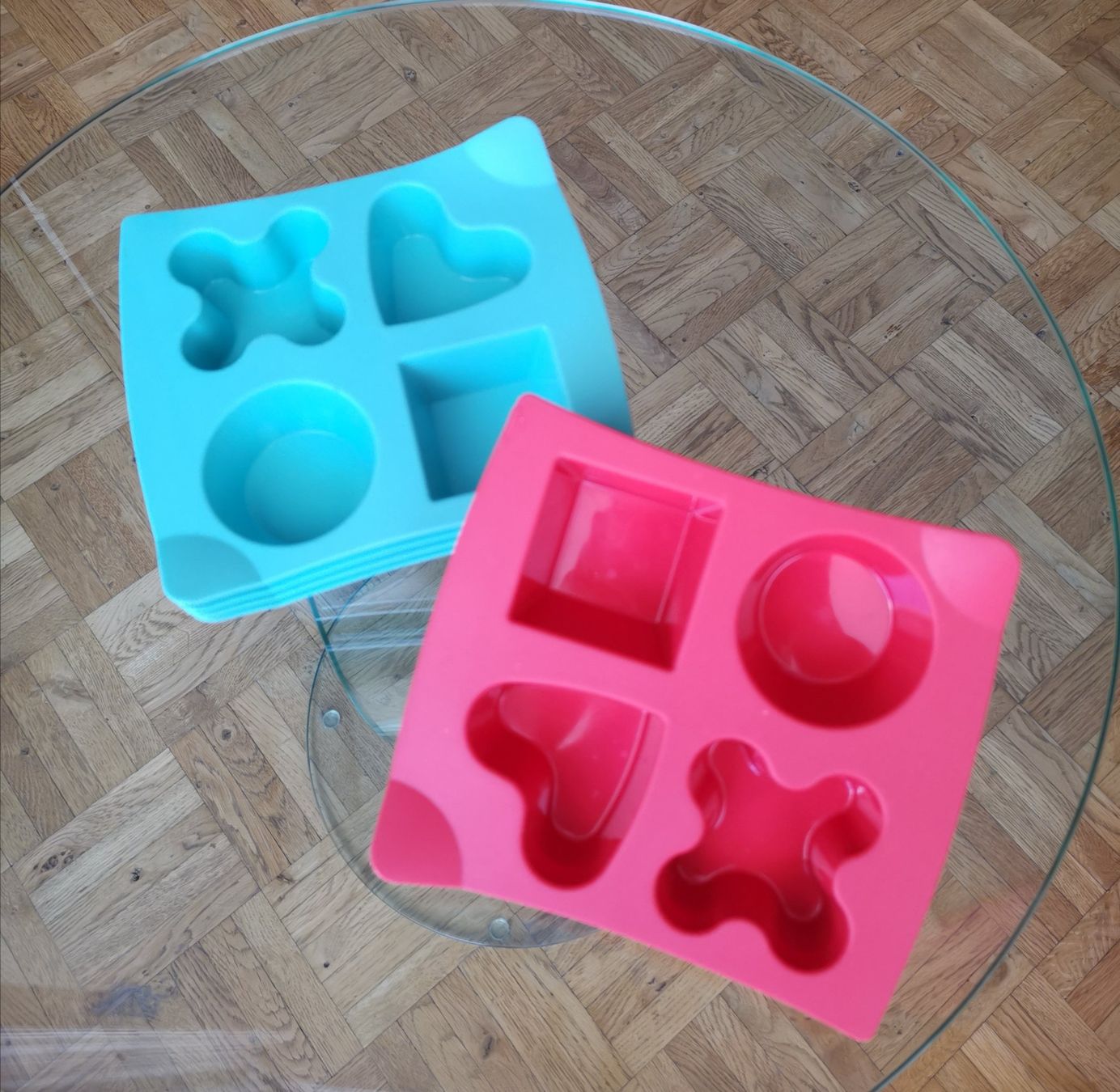 Tupperware Teglie da forno: Tupperware Muffins Back-/Häppchenform Apero StkPreis Silikon – Nuovo e nell'imballaggio originale da Zürich venduto da Pokiemon 2