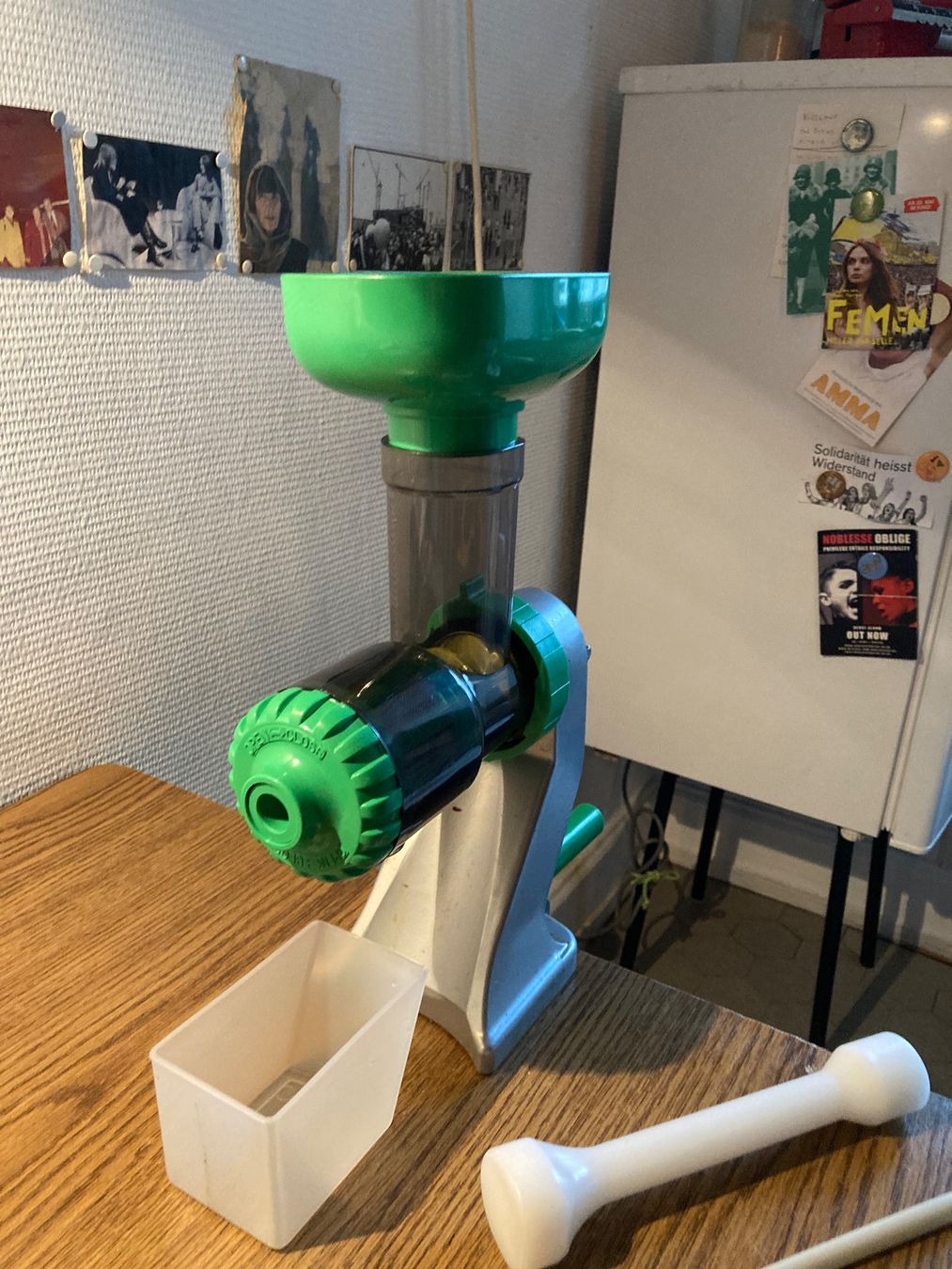 Elettrodomestici da cucina: Z-Star Hand Saftpresse – Usato da Basel venduto da Myriam3 4