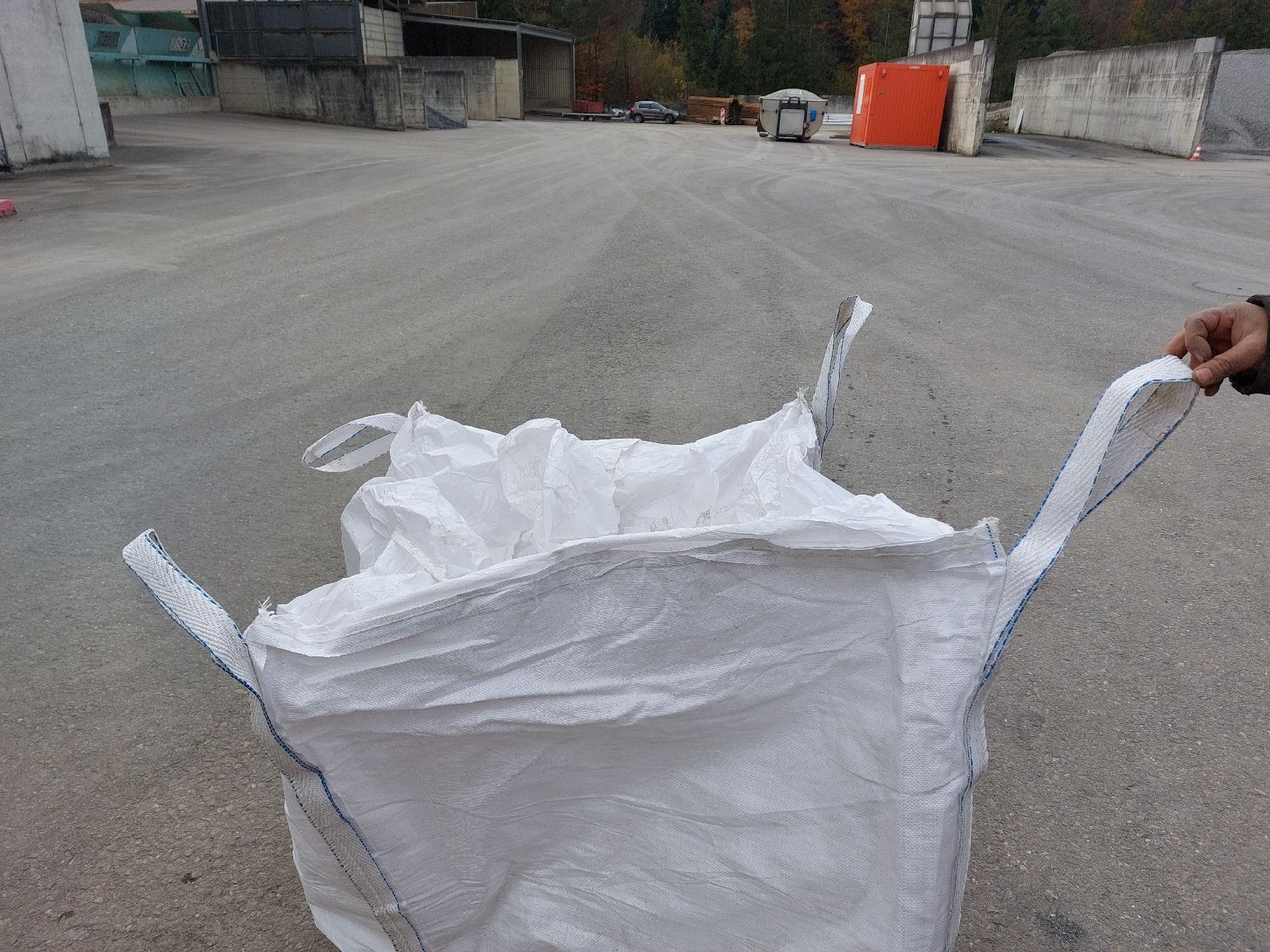Contenitori & Simili: Bigbag Sack Juta 95x95x110 – Usato da Gunzwil venduto da Jounima 3