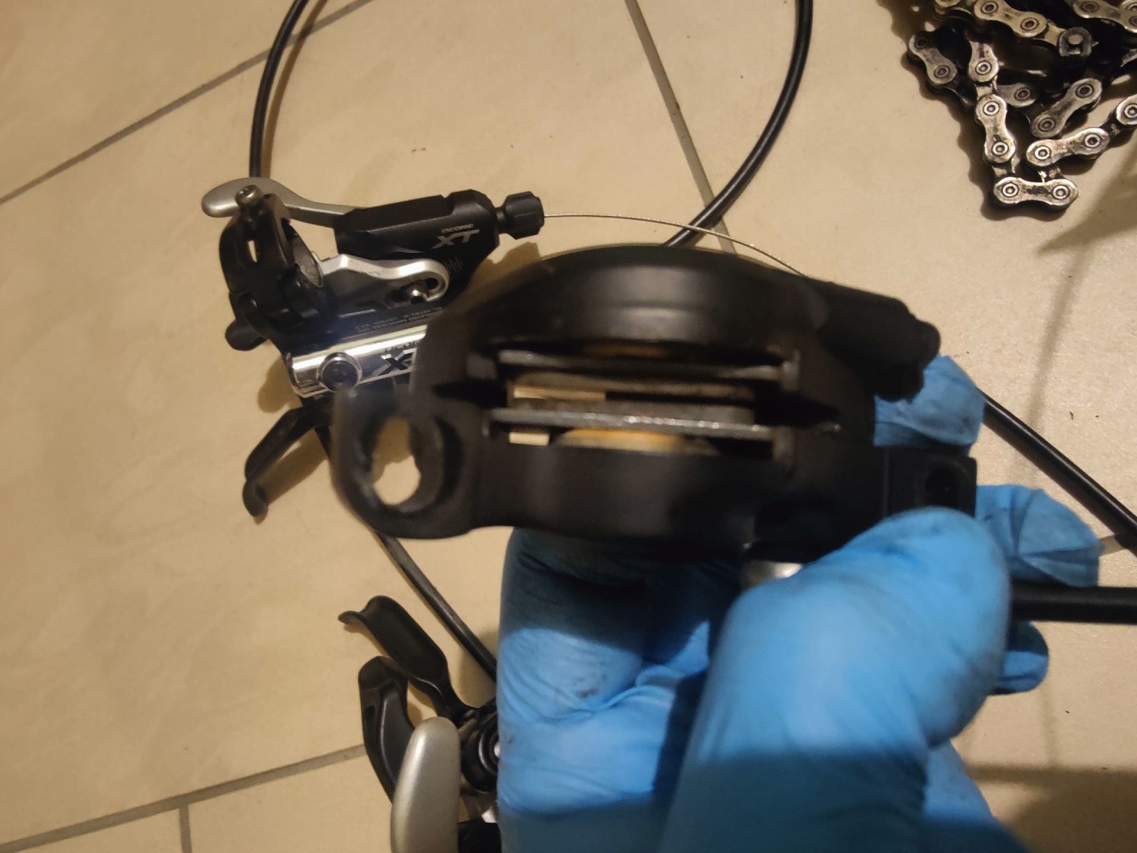 Shimano Pièces détachées: Shimano XT Antrieb und Bremsen  – D'occasion à Balsthal par 20122017 7