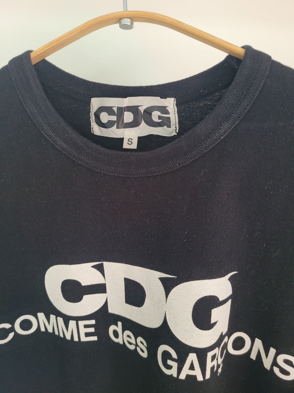 Comme Des Garcons T-shirt: COMME DES GARÇONS T-SHIRT – Usato da Zürich venduto da mer_6tqg 2