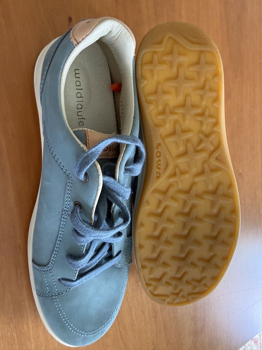 Lowa Chaussures femmes: Lowa hellblaugrau Gr 38 – D'occasion à Zürich par Glila 8