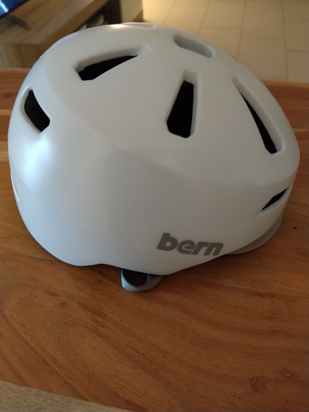 Caschi: Skate& Wakeboard Helm Bern L – Usato da Horw venduto da Cs2006
