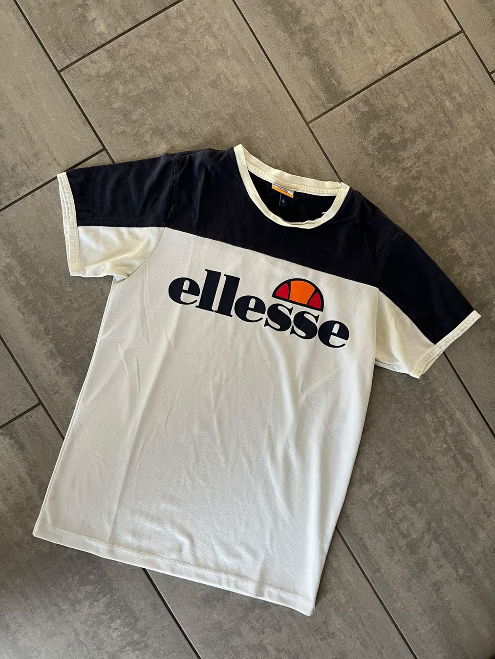 Ellesse T-Shirts: ELLESSE T-Shirt – Gebraucht aus Otelfingen von Denis_ZH