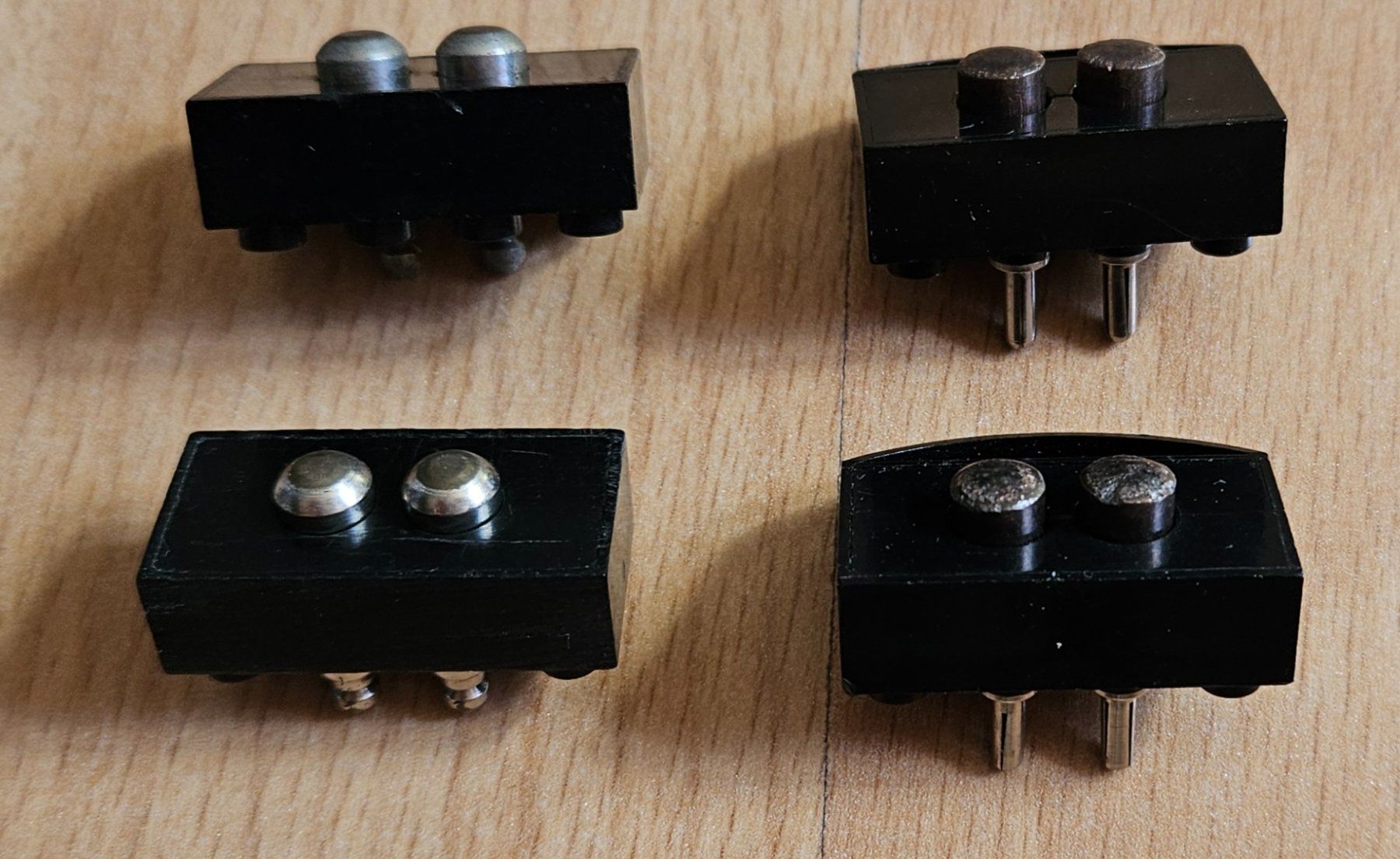 Lego Jouets: Lego Eisenbahn 12V - 4 Stromabnehmer – D'occasion à Hedingen par Cloudhopper7