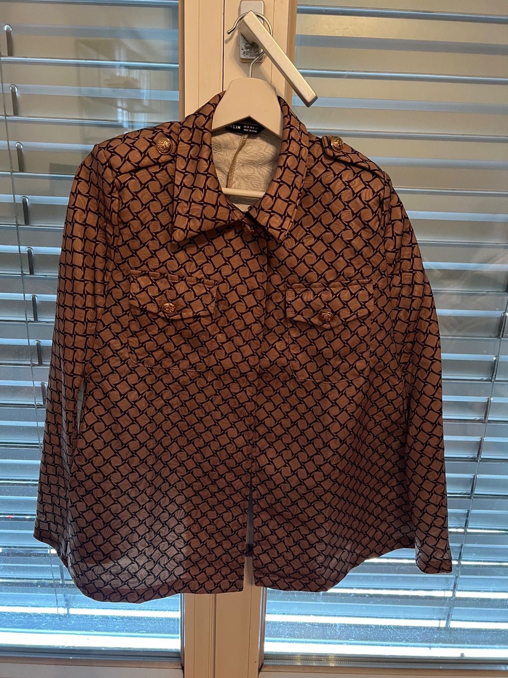 Jacken: Poncho Damen – Gebraucht aus Zürich von Victoria_T 2