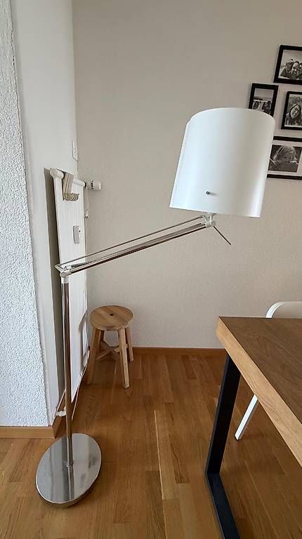 Lampade: Set von 2 Stehlampen 160 cm – Usato da Rorschach venduto da rpc_n6x9 1