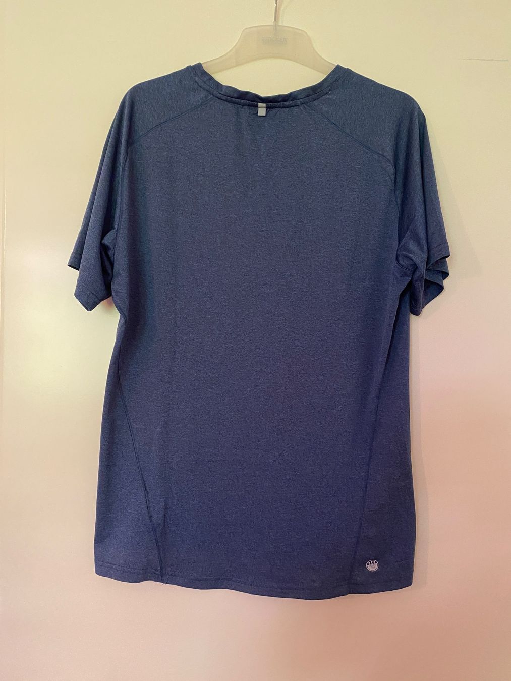 Fila Lotti di vestiti: Fila-Set, Hose und 2 T-Shirts L – Usato da Zürich venduto da Wim-Broccoli 8
