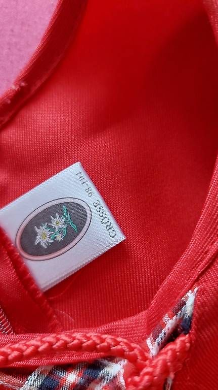 Vestiti & Gonne: Dirndl Kleidung 98-104 – Usato da Bettwiesen venduto da LukaszMlyn 1