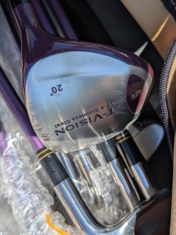 Mazze & Set: Set complet de golf pour dames débutantes NEUF – Usato da Chavornay venduto da bealil