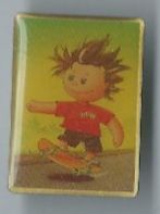 Skateboard Junge, Pin
