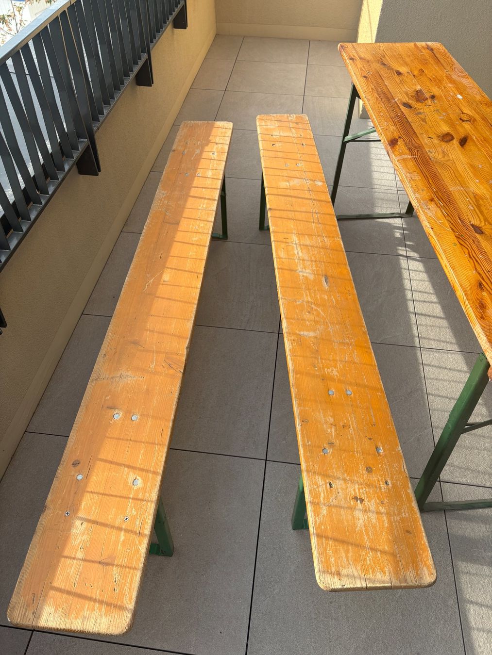 Set de table et chaises: Festbank Garnitur – D'occasion à Fischbach-Göslikon par ElMundo01 5