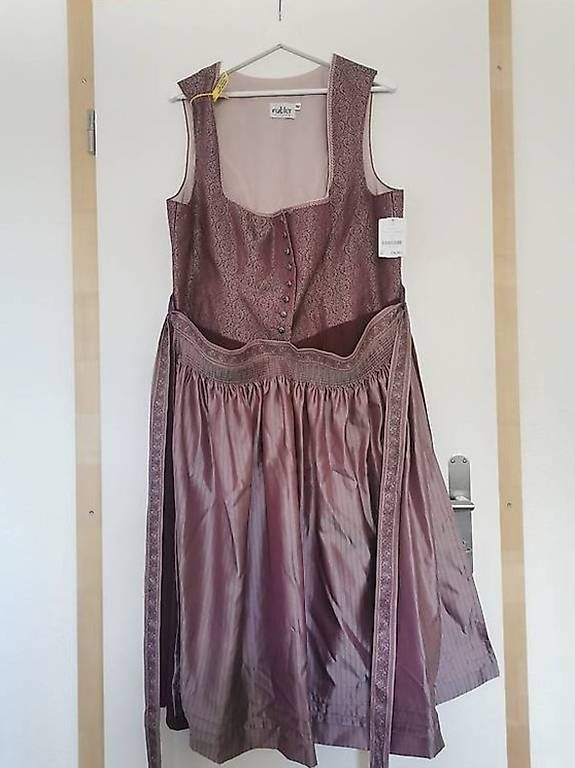 Vestiti: Dirndl Grösse 52 – Usato da Walenstadt venduto da nin_a 1