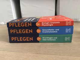 Pflege Lehrbuecher, 3 Baende, 2. und 3. Auflage, Top Zustand