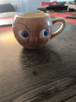 Antike  Tasse mit Gesicht, Sammlerstück, Top Zustand