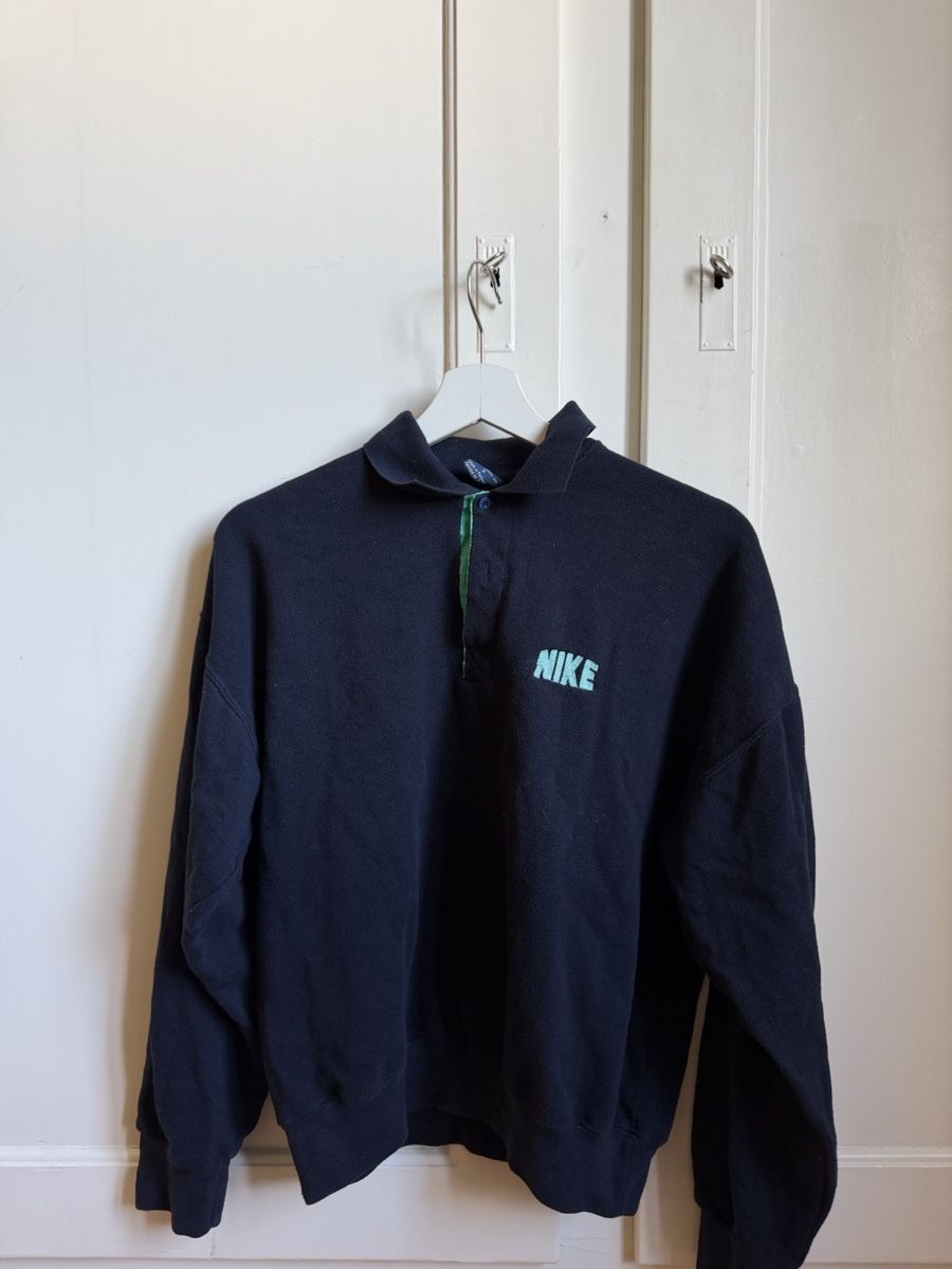 Nike Maglioni & Felpe: Nike Vintage Pullover – Usato da Zürich venduto da san_7lmz