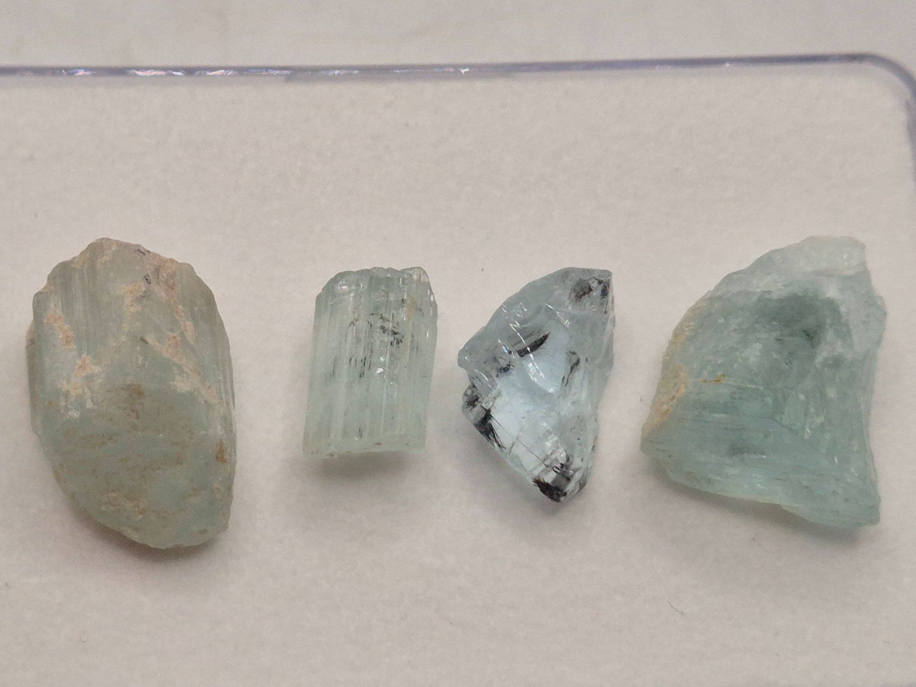 Pietre preziose: Lot Aquamarin roh total 21.7ct. – Nuovo e nell'imballaggio originale da Winterthur venduto da LukasMineralienOase