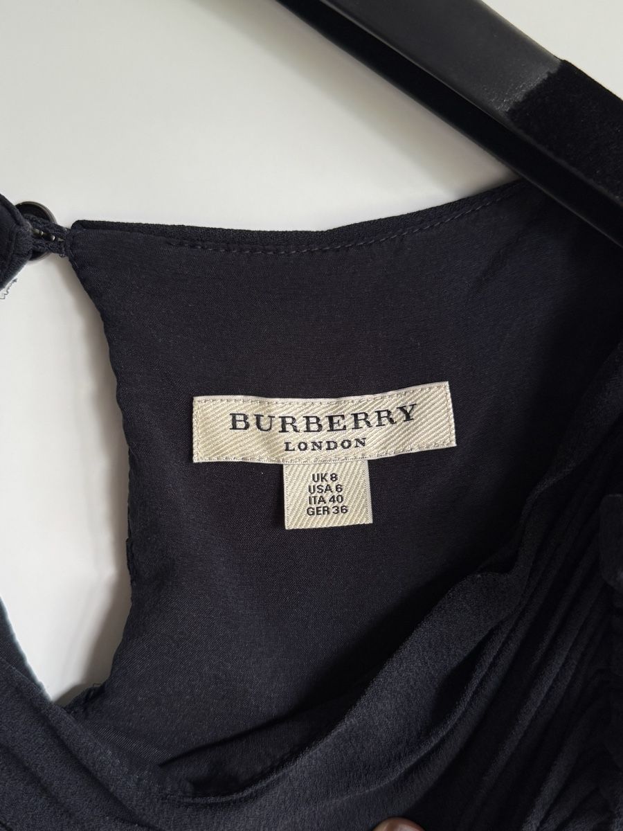 Burberry Tops: BURBERRY Navy Top Grösse 36 – D'occasion à Triesen par laurarochelle 3