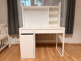 IKEA Schreibtisch mit Aufsatz – Weiss
