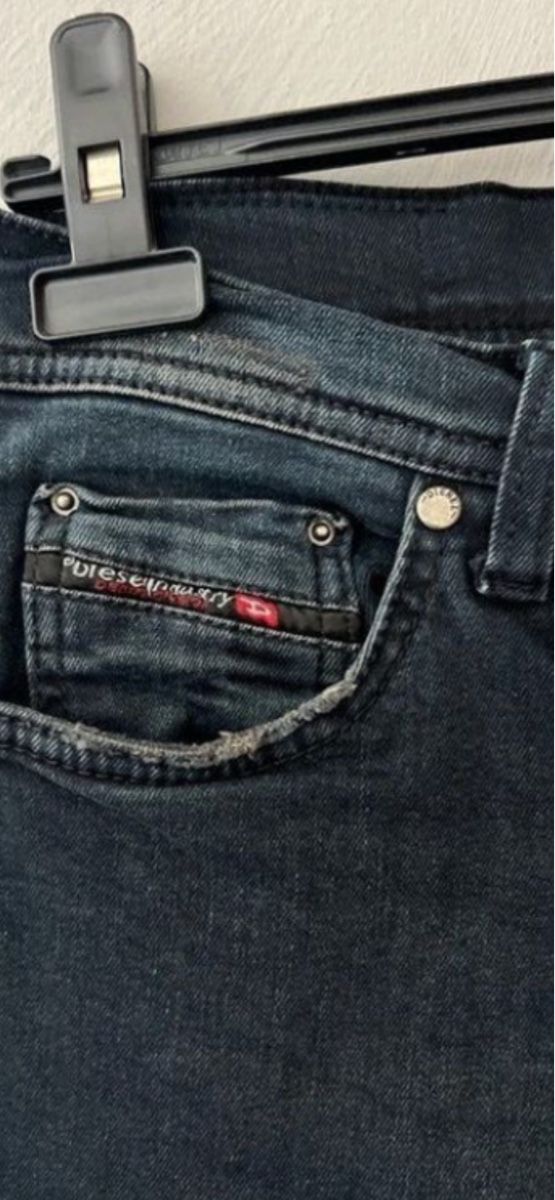 Diesel Jeans: Diesel Jeans 31 – Usato da Adlikon b. Regensdorf venduto da galaxandy 1