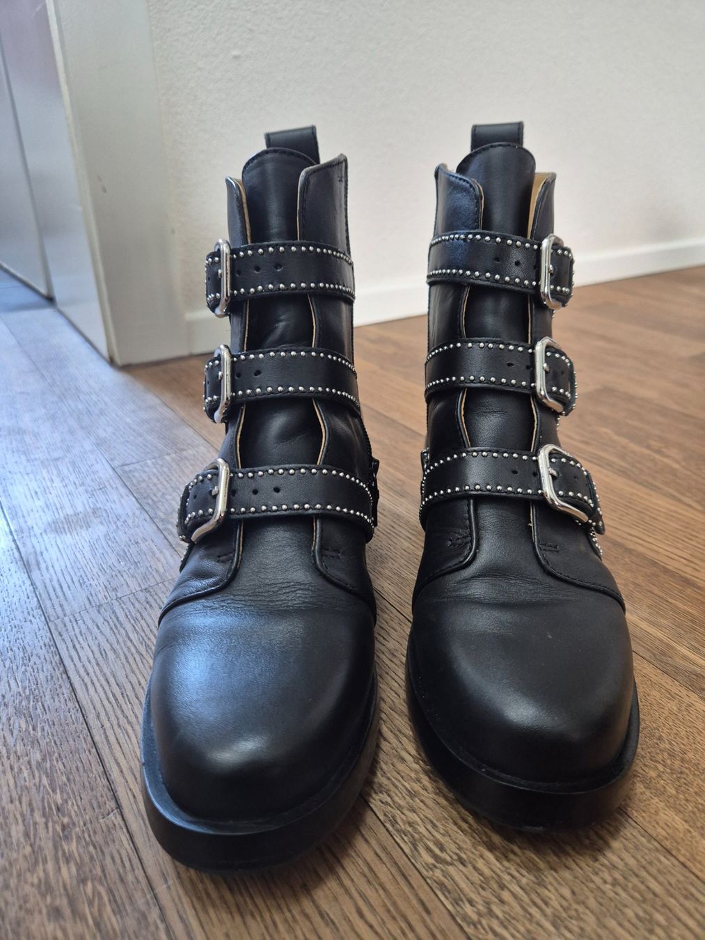 Maje Scarpe da donna: Black leather boots Make size 38 – Usato da Zürich venduto da monadiederich 1