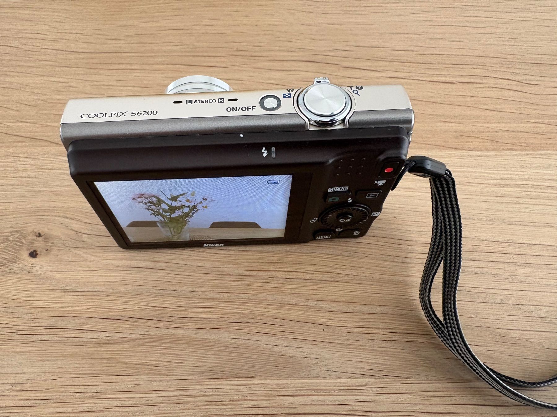 Nikon Kamera: Nikon Coolpix S6200 16,0 MP Digitalkamera – Gebraucht aus Lausen von sen_jm7c 3