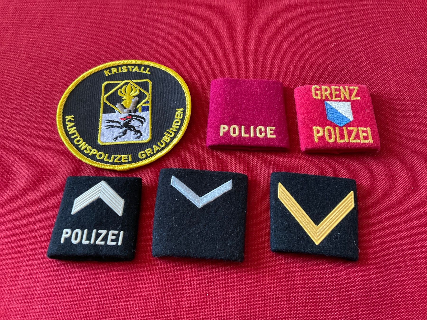 Placchette & Badge: Vintage Polizei Abzeichen – Usato da Lugano venduto da Persepolis