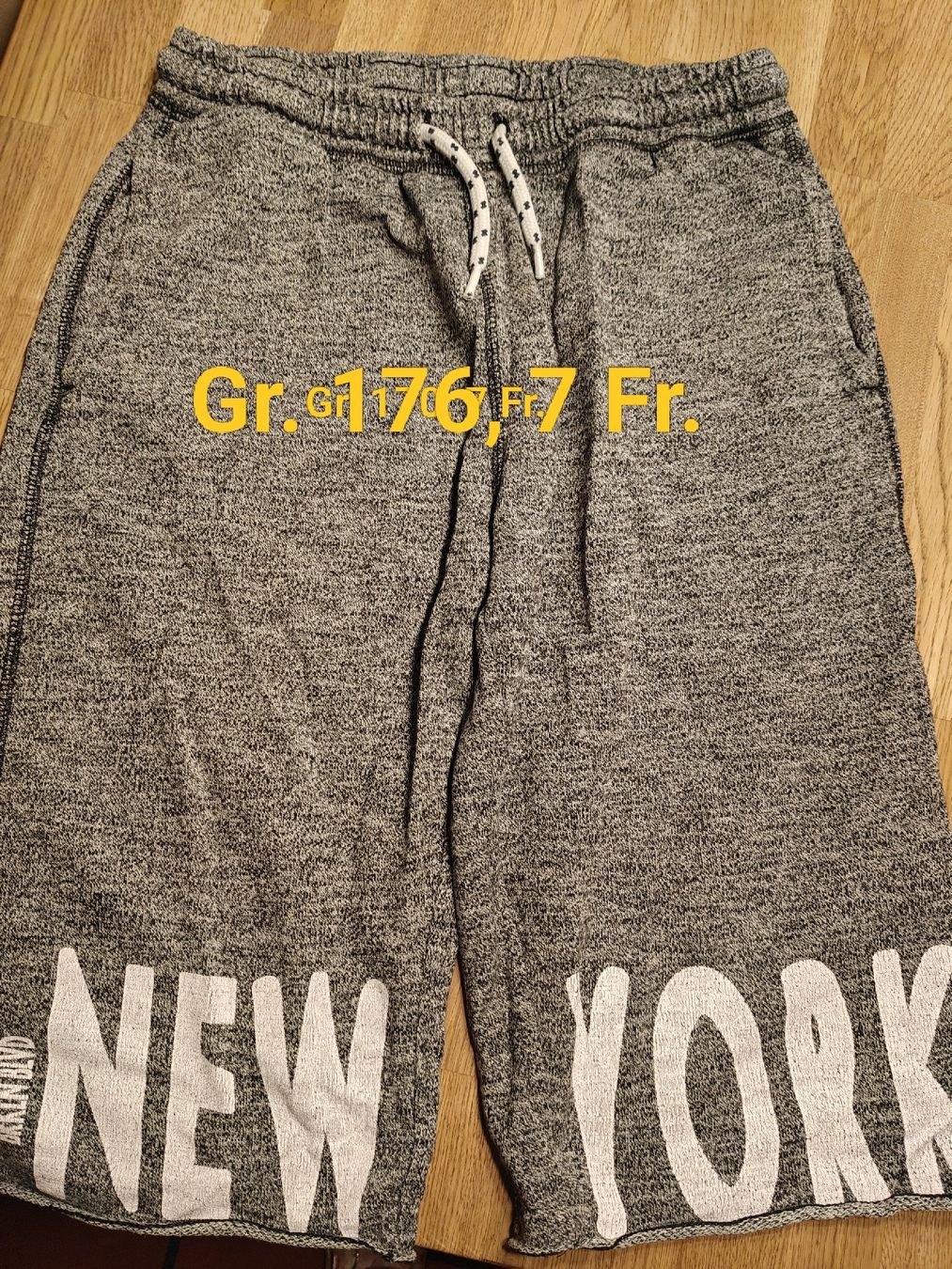 Pantaloni: Jogginghosen Shorts Gr. 164-176 – Usato da Winterthur venduto da M.P.1972 4
