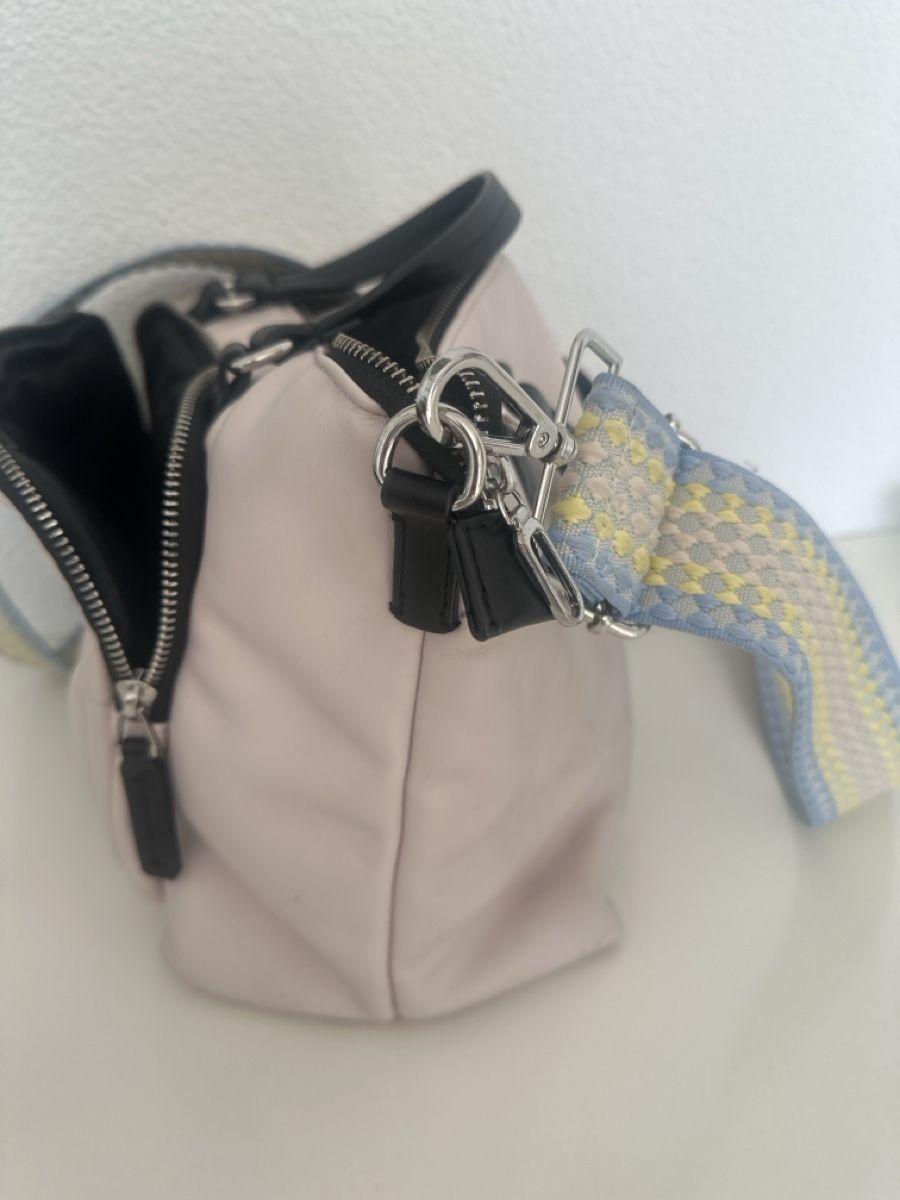 Valigie & Borse: Umhänge Tasche rosa – Usato da Sins venduto da kar_7rky 4
