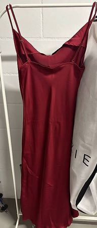 Rotes Festkleid