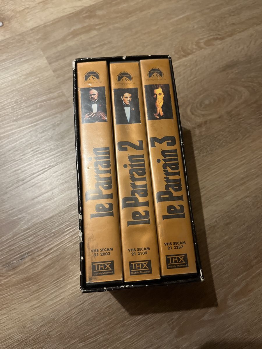Tutti i VHS: Le Parain/Der Pate VHS Trilogie – Usato da Adligenswil venduto da mattechleau 1
