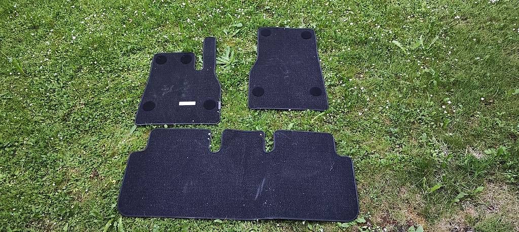 Tapis / Bacs: Tesla Model S Teppich – D'occasion à Urdorf par hek_rd6f