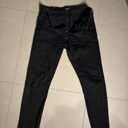 Schwarze Jeans 33/36
