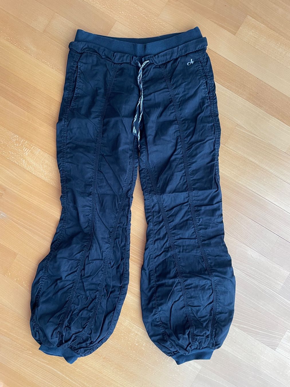 Hosen: Deha Trainerhose – Gebraucht aus Gümligen von ani_c7v6